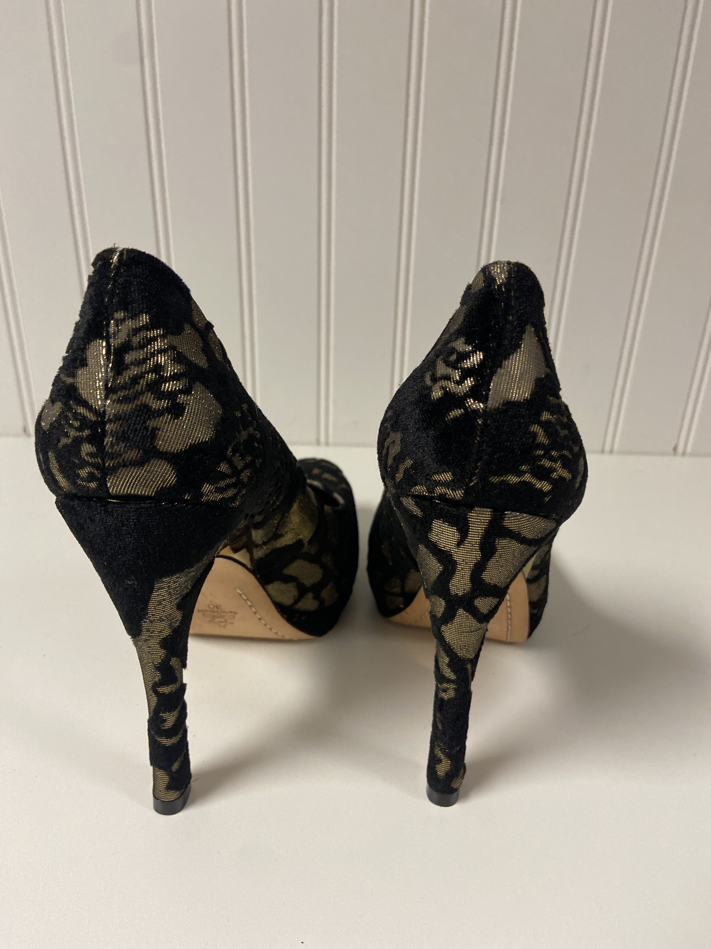 Shoes Designer By Alice + Olivia  Size: 8