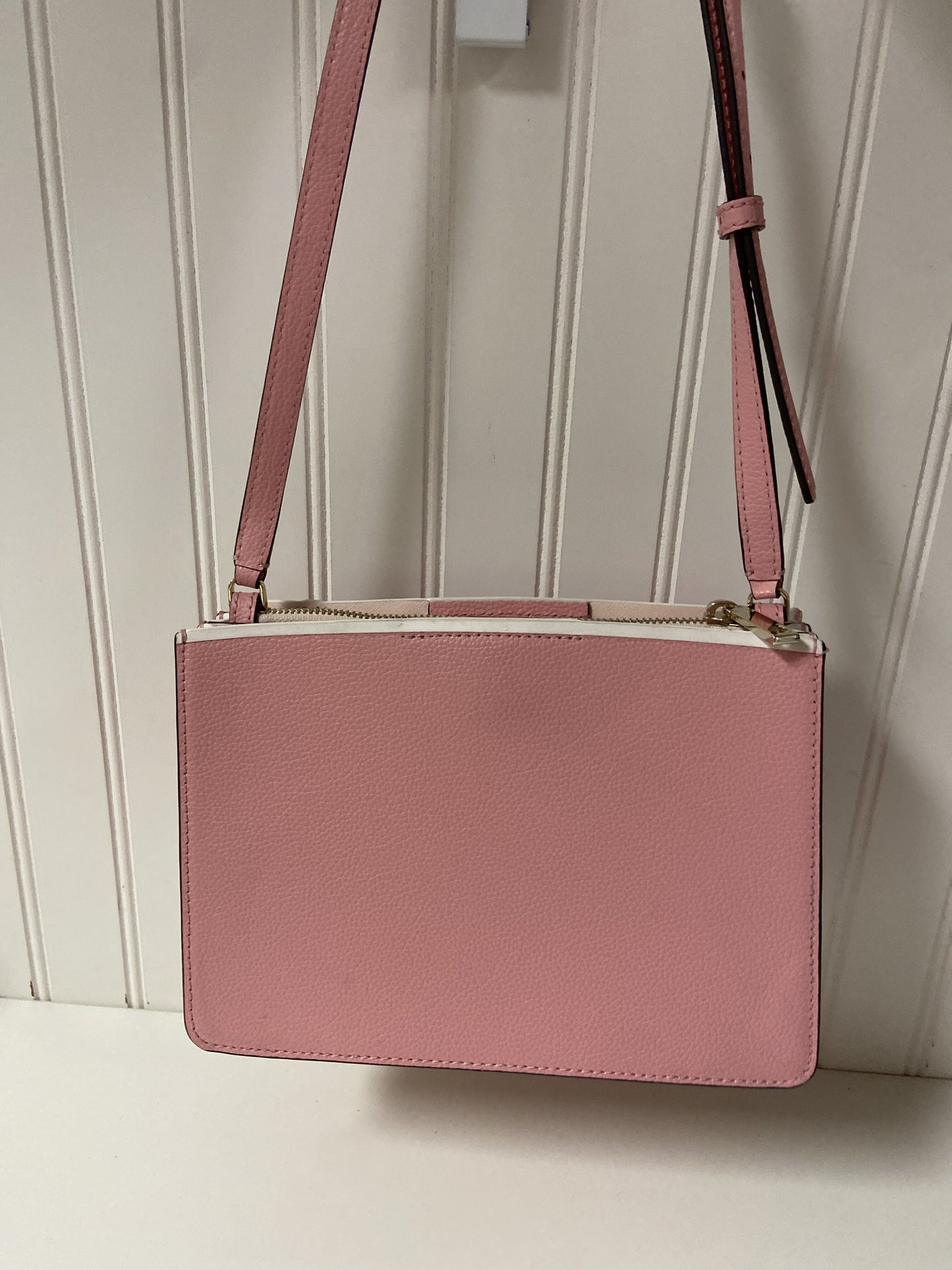 Crossbody Designer By Kate Spade  Size: Medium