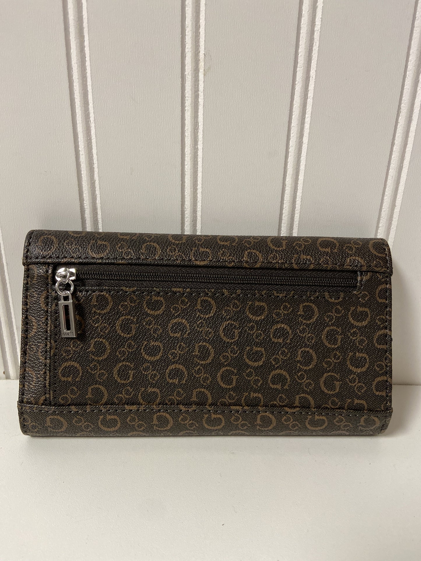 Wallet By Guess  Size: Medium