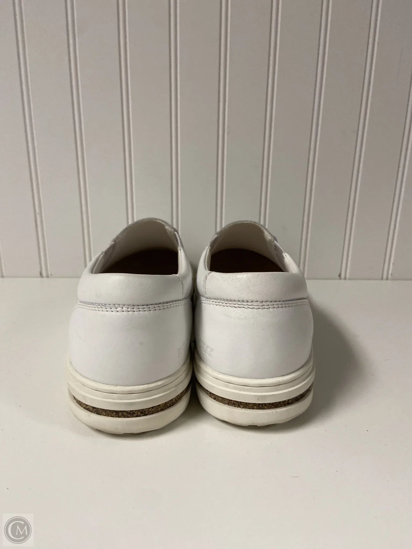 Shoes Flats By Birkenstock In White, Size: 10.5