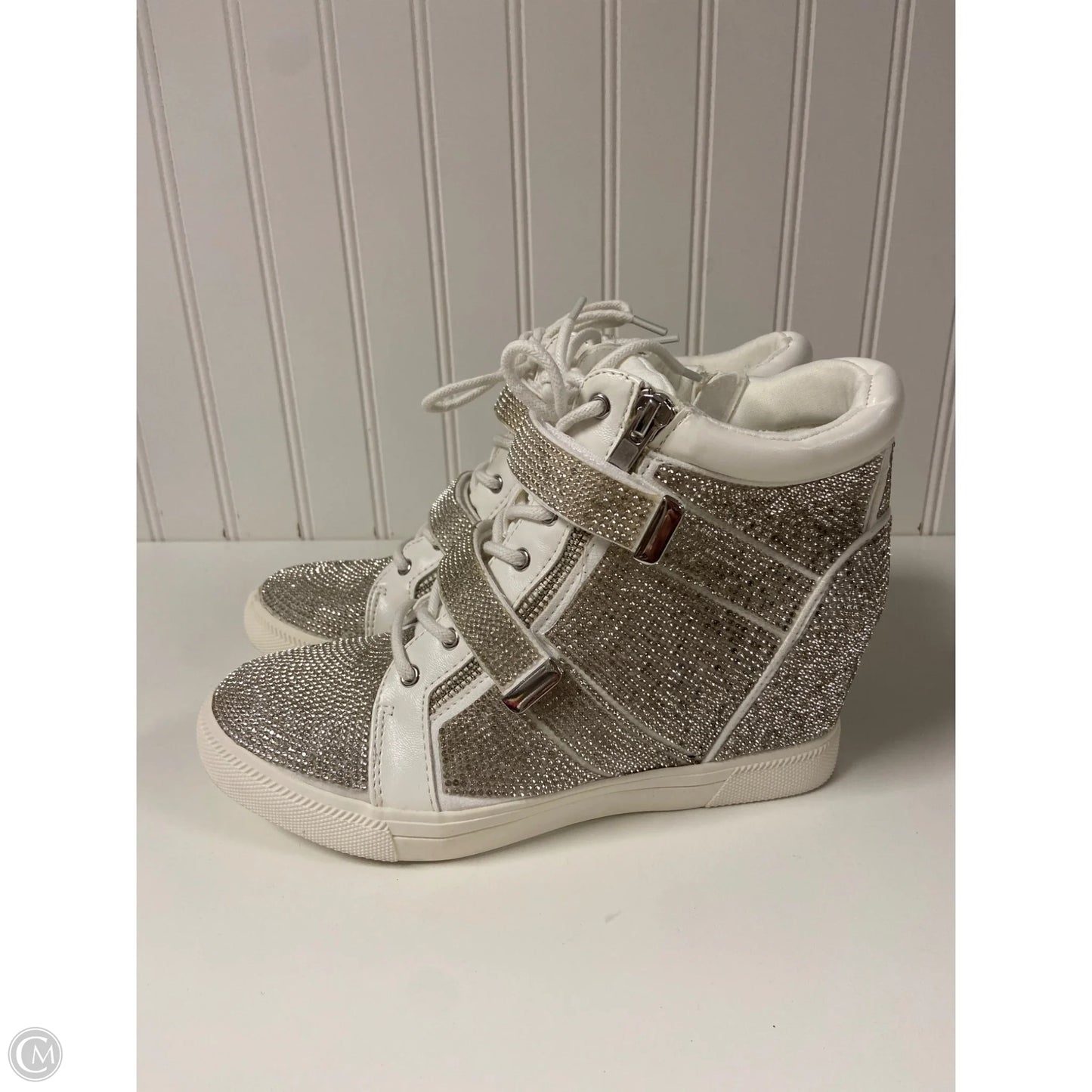 Shoes Sneakers By Inc In Silver & White, Size: 8