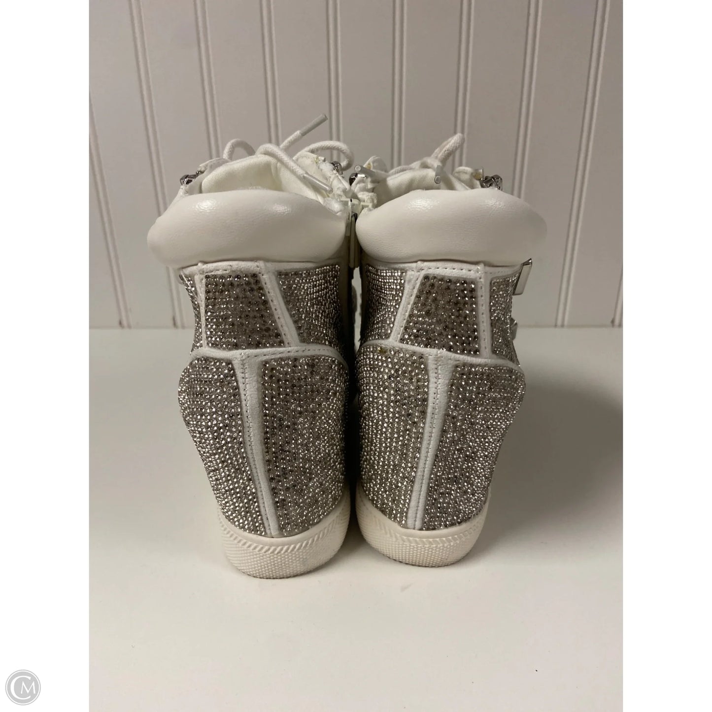 Shoes Sneakers By Inc In Silver & White, Size: 8