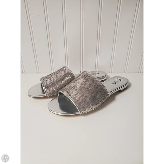 Shoes Designer By Michael Kors In Silver, Size: 6.5