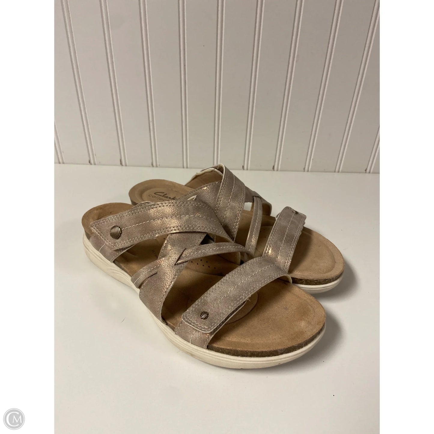Sandals Flats By Clarks In Gold, Size: 6.5