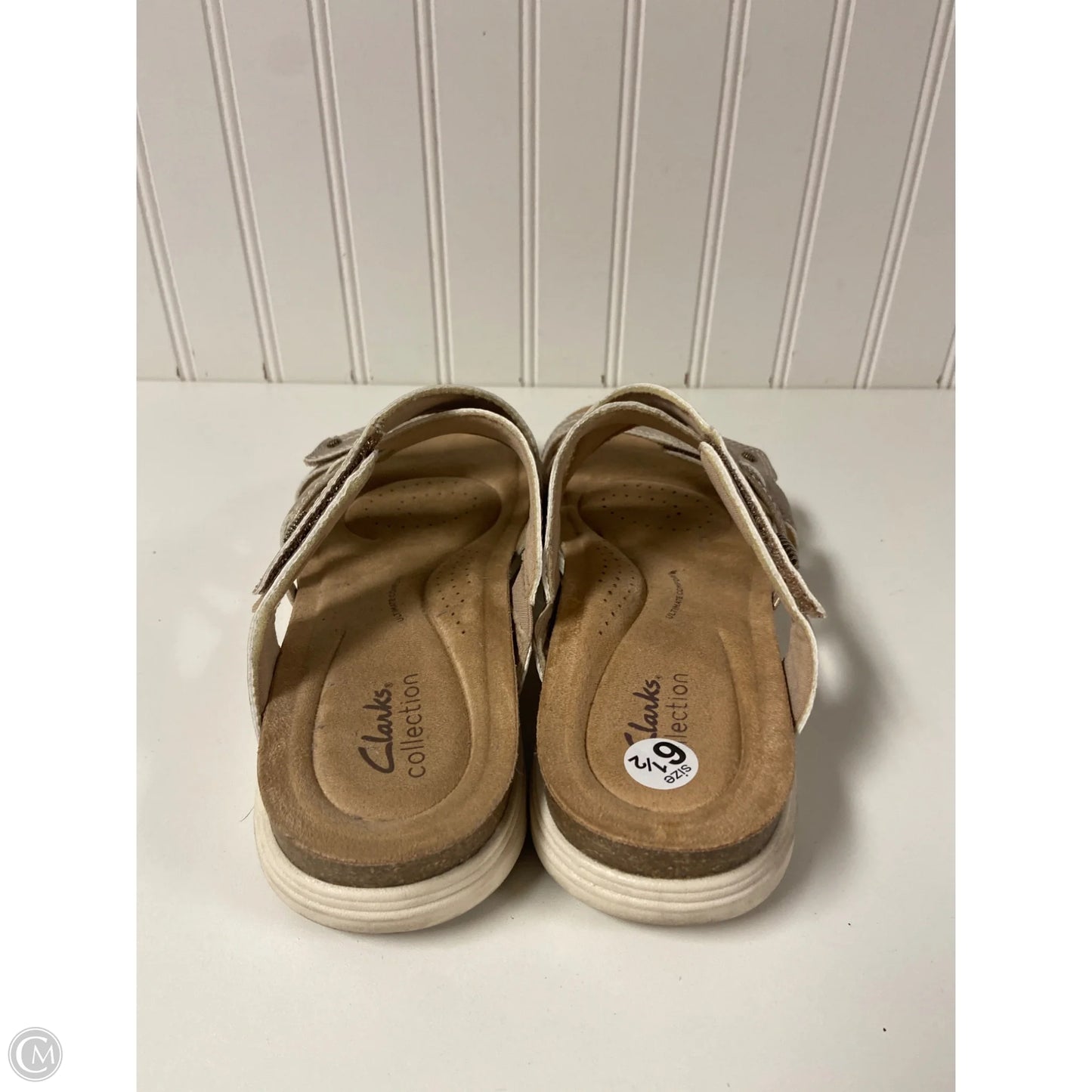 Sandals Flats By Clarks In Gold, Size: 6.5