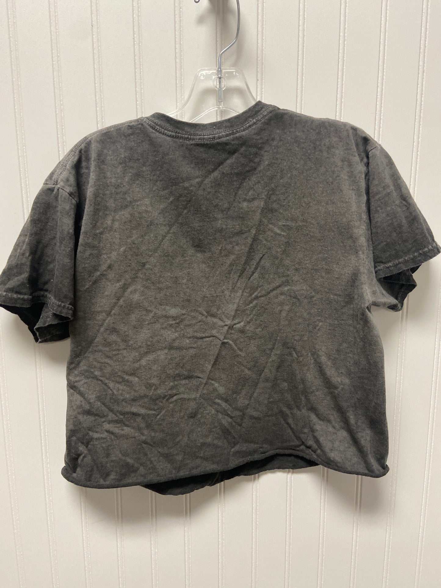 Top Short Sleeve Basic By Clothes Mentor In Grey, Size: M