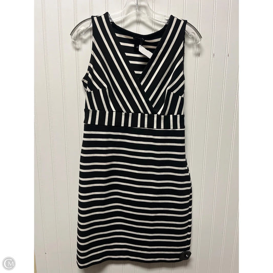 Dress Casual Short By Ann Taylor In Striped Pattern, Size: S