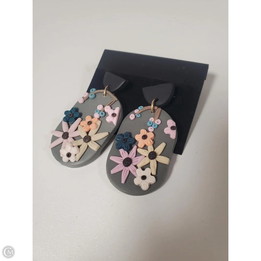 Earrings Dangle/drop By Clothes Mentor
