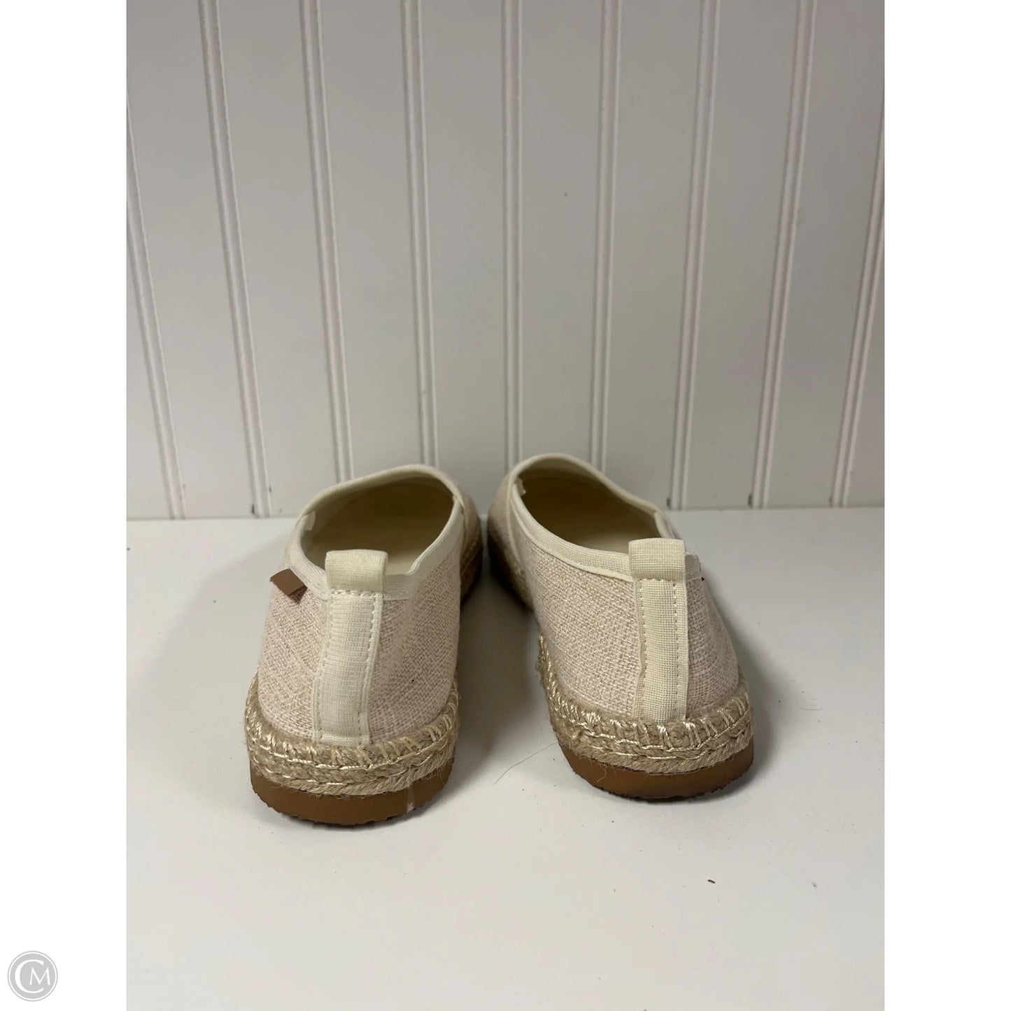Shoes Flats By Clothes Mentor In Beige, Size: 9.5
