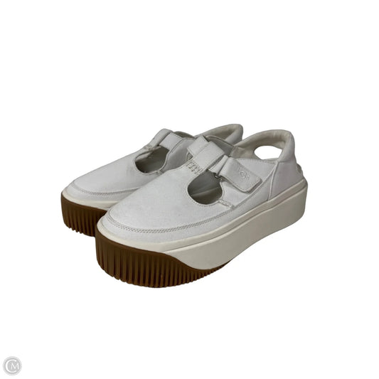 Shoes Designer By Ugg In White, Size: 10