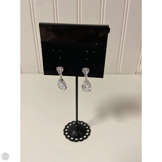 Earrings Dangle/drop By Clothes Mentor
