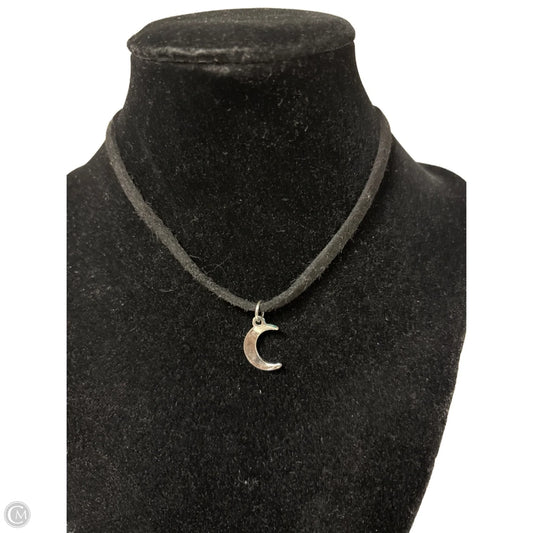 Necklace Choker & Collar By Clothes Mentor