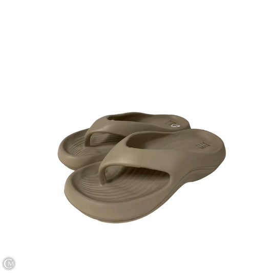 Sandals Flip Flops By Clothes Mentor In Brown, Size: 9.5