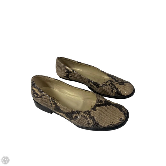 Shoes Flats By Clothes Mentor In Animal Print