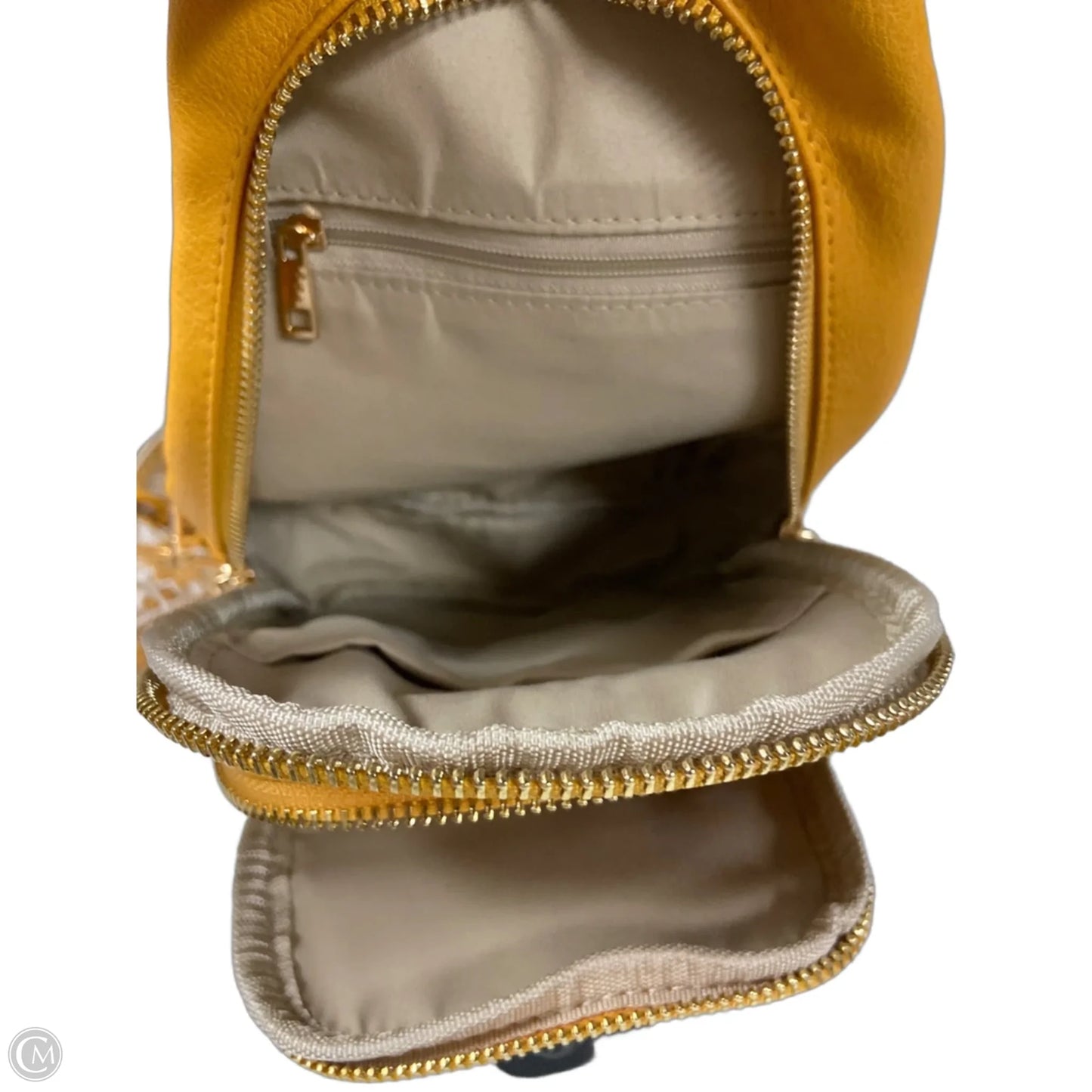 Crossbody By Clothes Mentor, Size: Medium