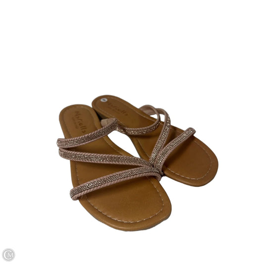 Sandals Flats By Clothes Mentor In Brown, Size: 8