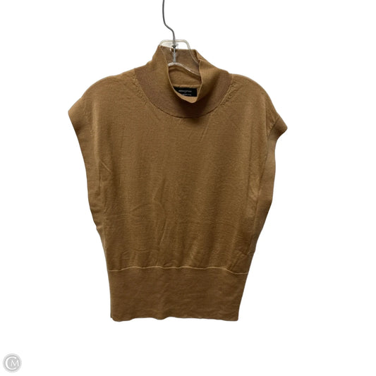 Top Short Sleeve By Banana Republic In Brown, Size: L
