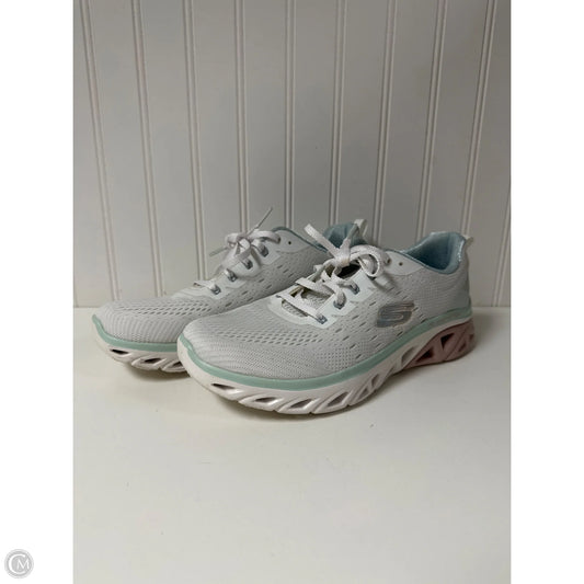 Shoes Sneakers By Skechers In White, Size: 9.5