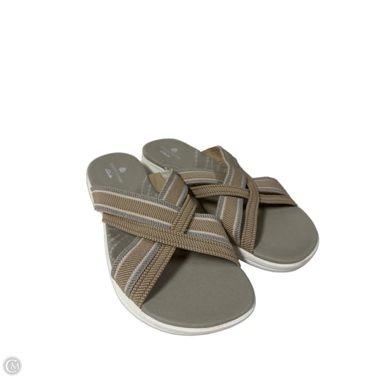 Sandals Flip Flops By Clarks In Taupe, Size: 8.5