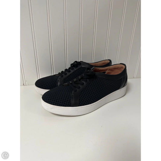 Shoes Sneakers By Fitflop In Black, Size: 9
