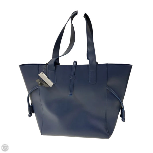 Handbag By Clothes Mentor, Size: Medium