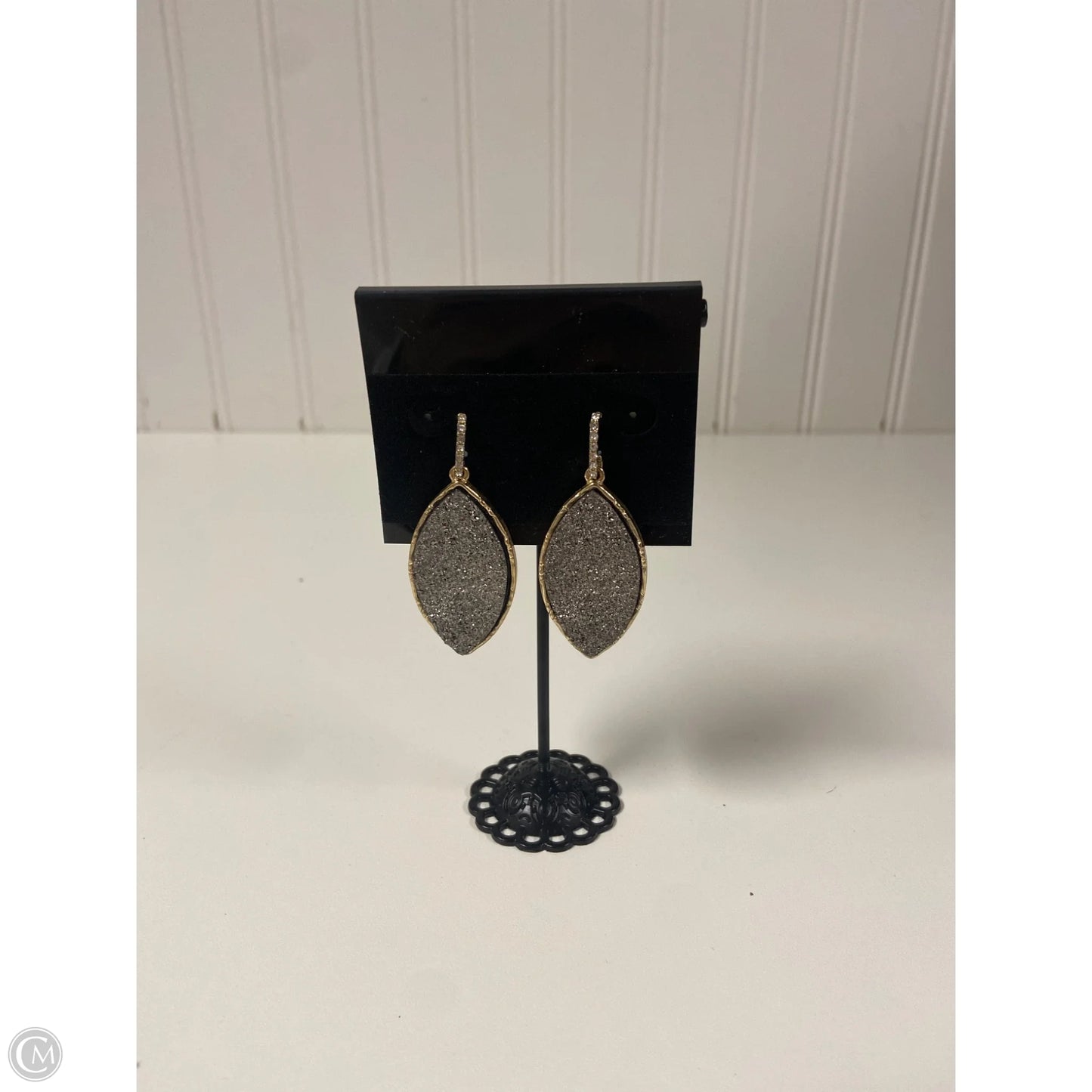 Earrings Dangle/drop By Clothes Mentor