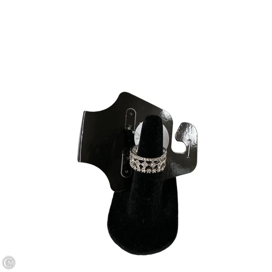 Ring Band By Clothes Mentor, Size: 8