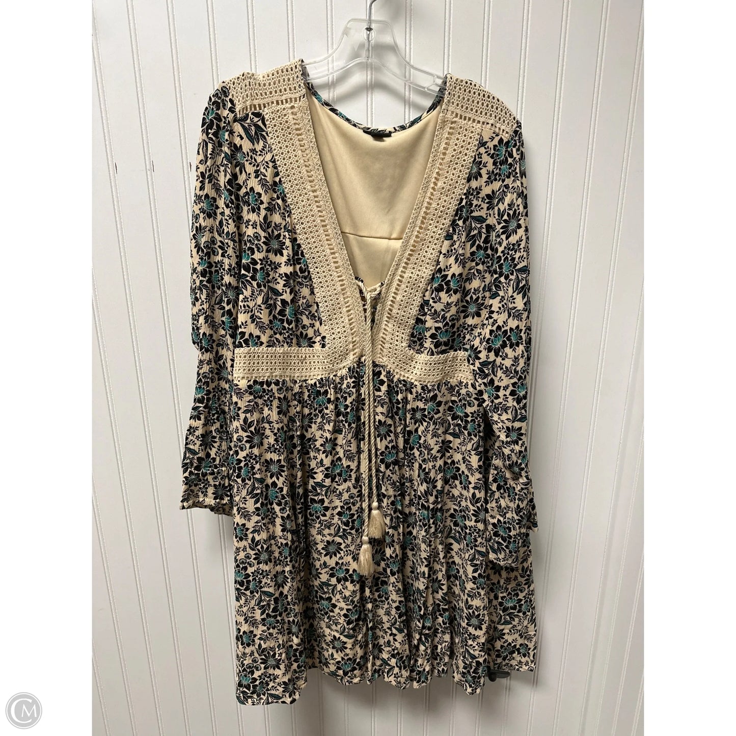 Dress Casual Short By Torrid In Tan, Size: 2x