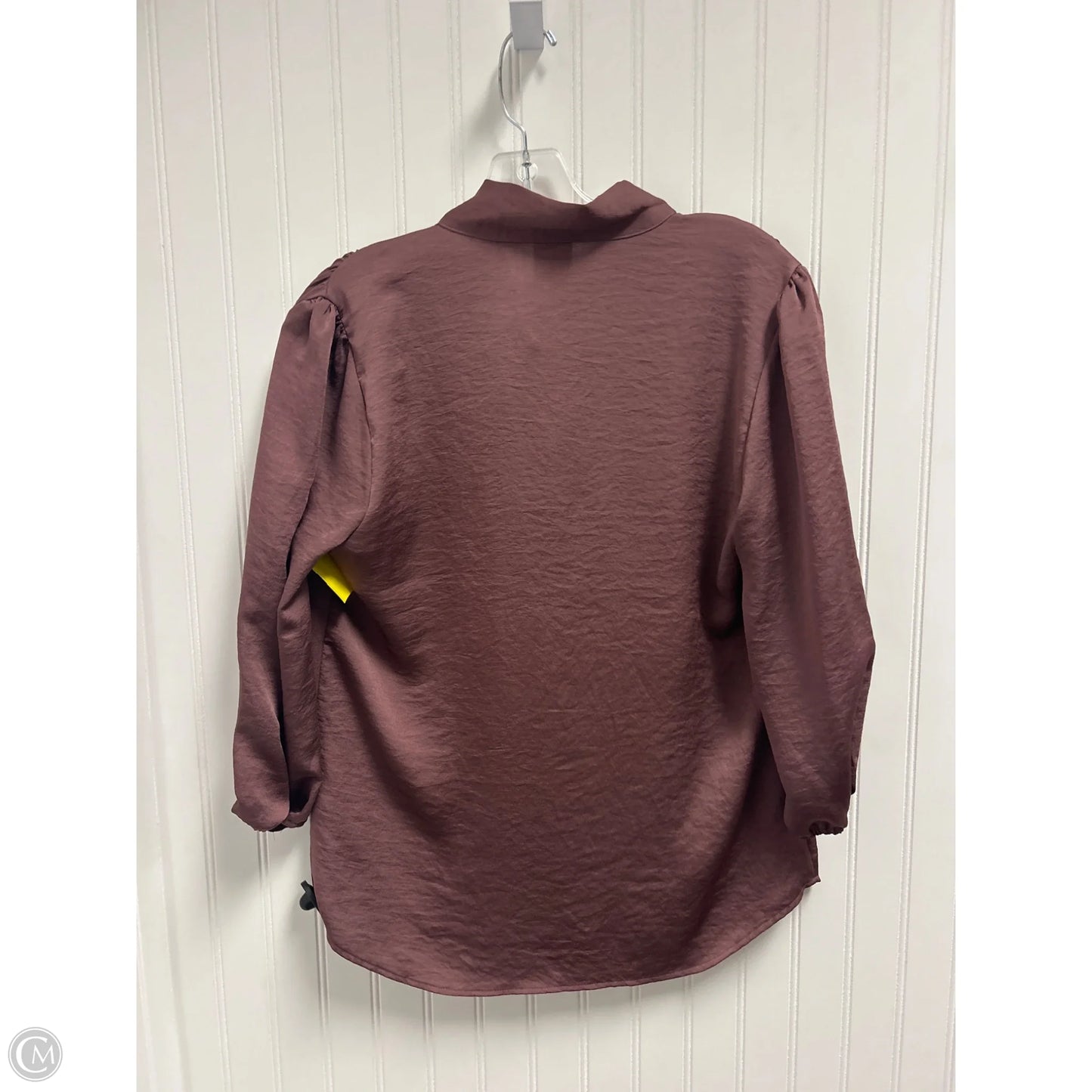 Top Long Sleeve By Clothes Mentor In Brown, Size: M