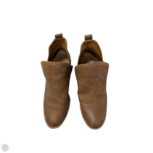 Boots Ankle Flats By Universal Thread In Brown, Size: 8.5