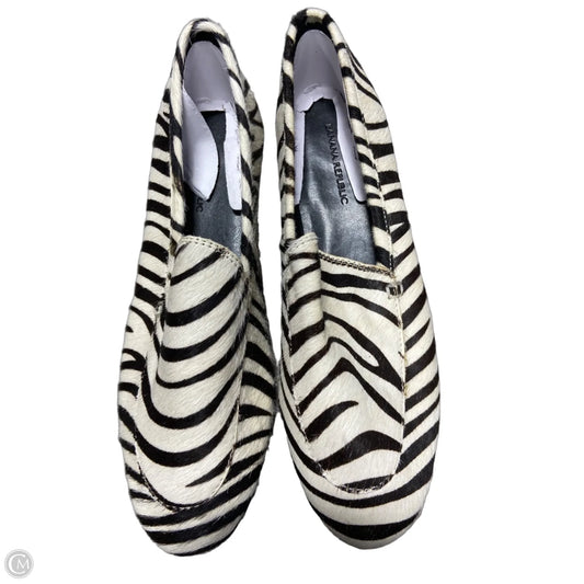 Shoes Flats By Banana Republic In Animal Print, Size: 7