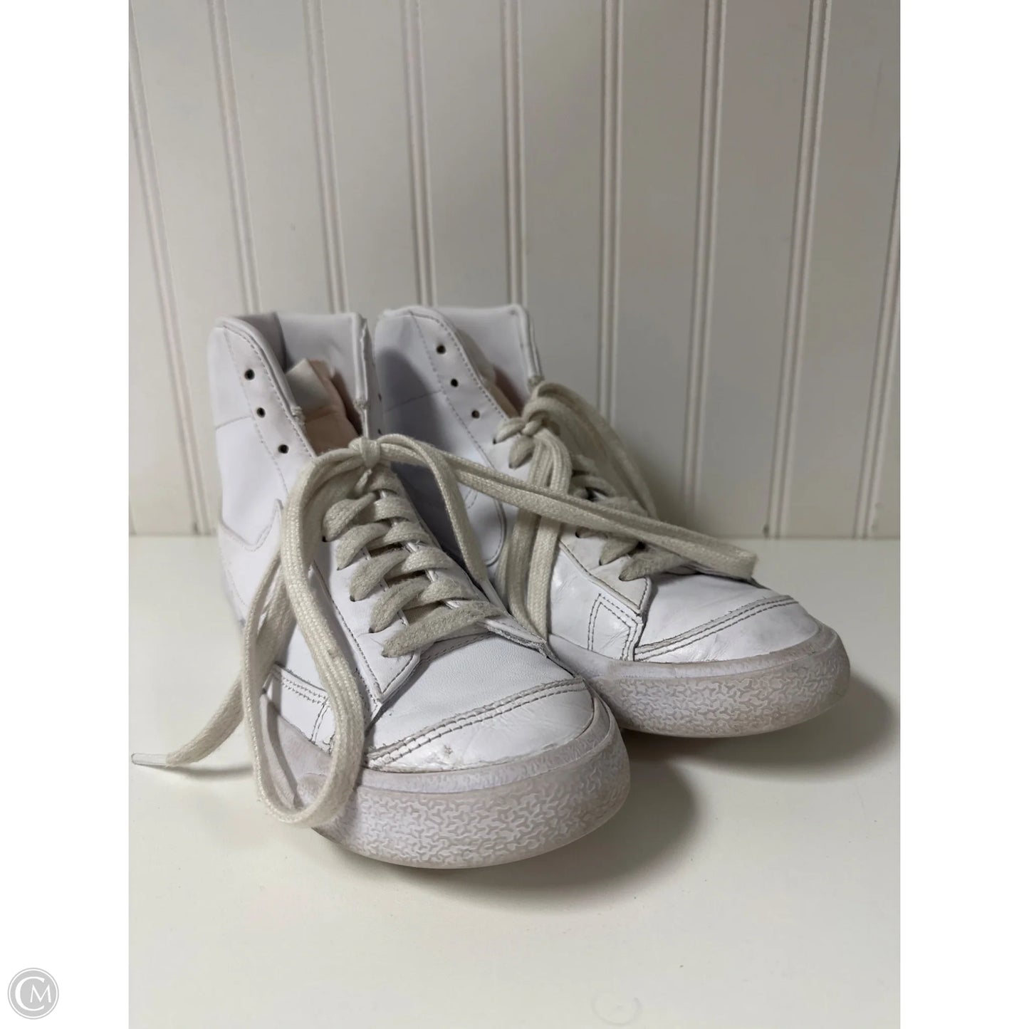 Shoes Athletic By Nike In White, Size: 8.5