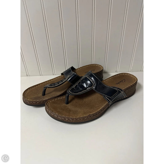 Sandals Flats By Clarks In Black & Brown, Size: 9.5