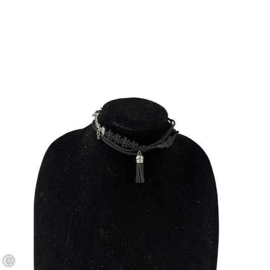 Necklace Choker & Collar By Clothes Mentor, Size: 02 Piece Set