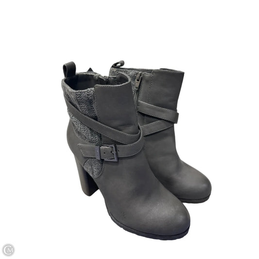 Boots Ankle Heels By Juicy Couture In Grey, Size: 7