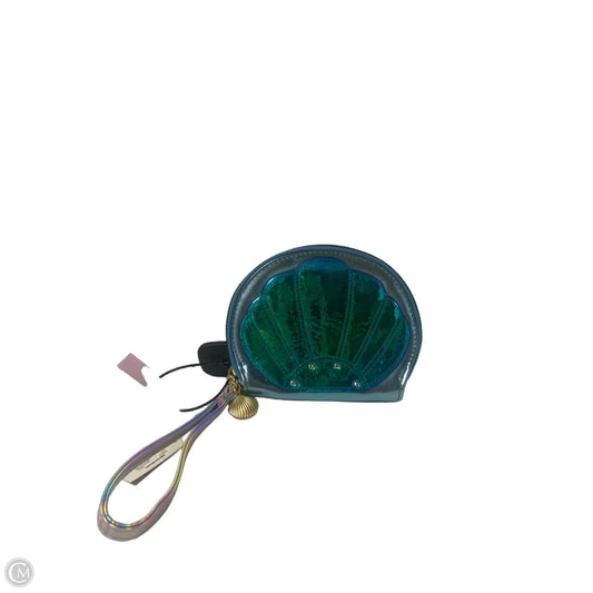 Wristlet By No Boundaries, Size: Small