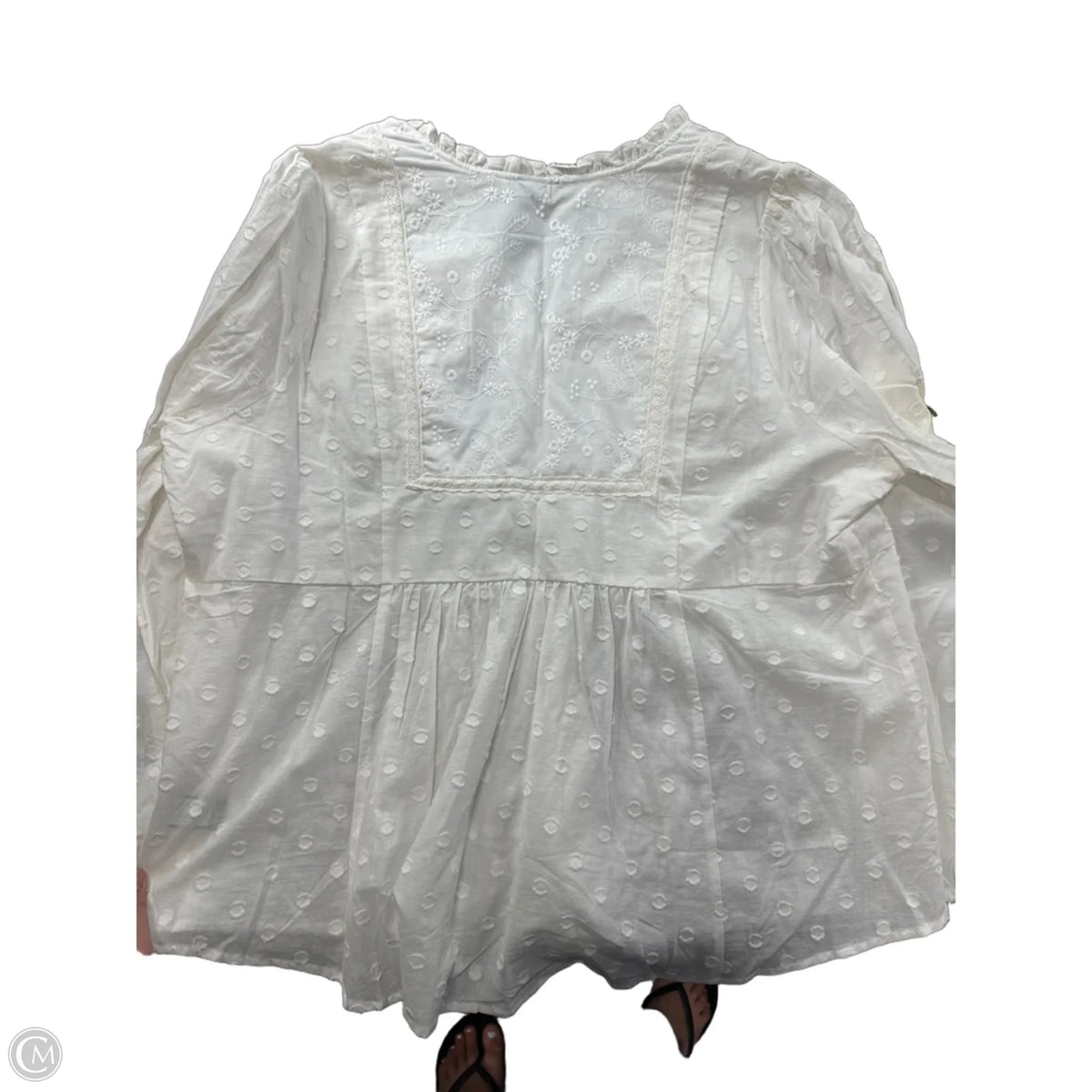 Top Long Sleeve By Torrid In White, Size: 1x