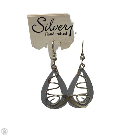 Earrings Dangle/drop By Clothes Mentor, Size: 1