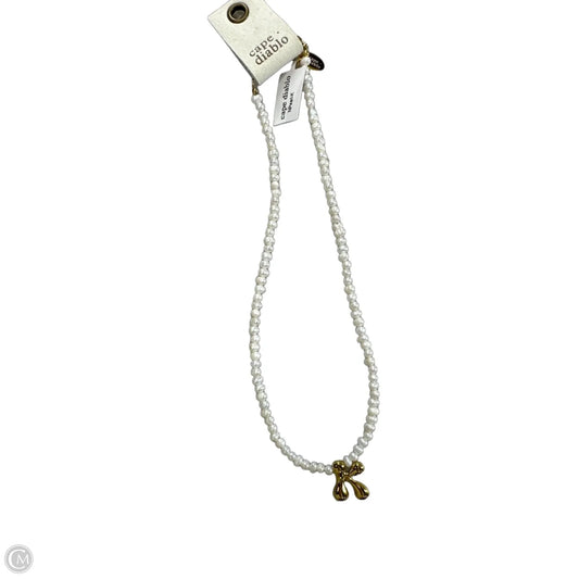 Necklace Charm By Clothes Mentor, Size: 1