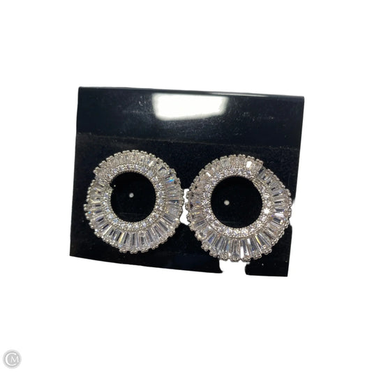 Earrings Hoop By Clothes Mentor, Size: 1