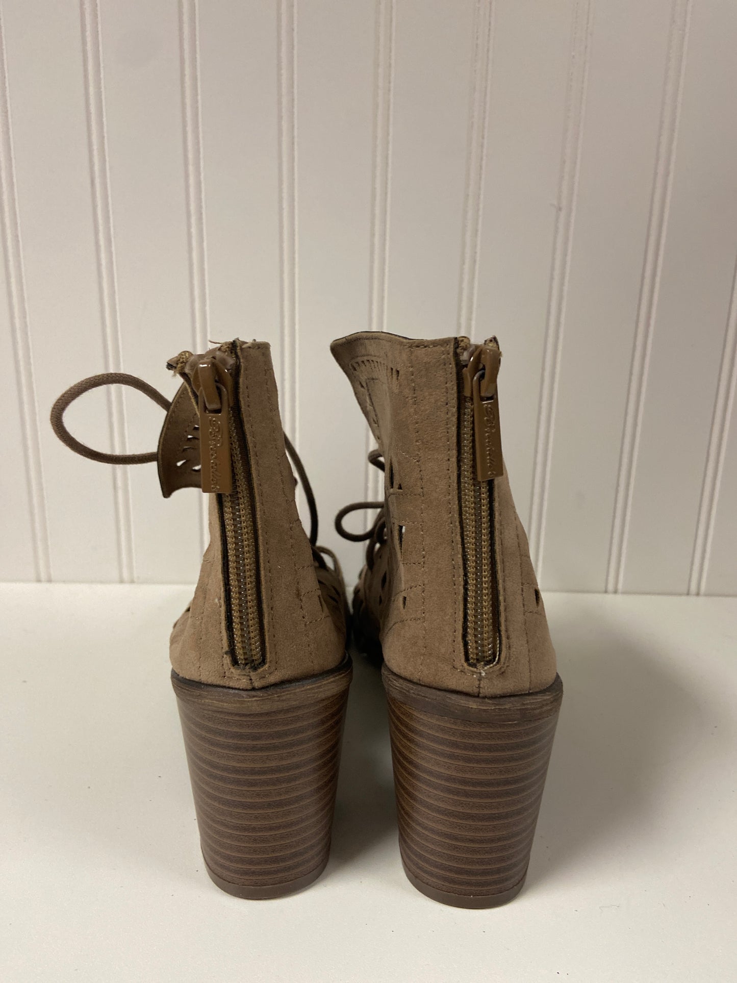 Taupe Sandals Heels Block Clothes Mentor, Size 9