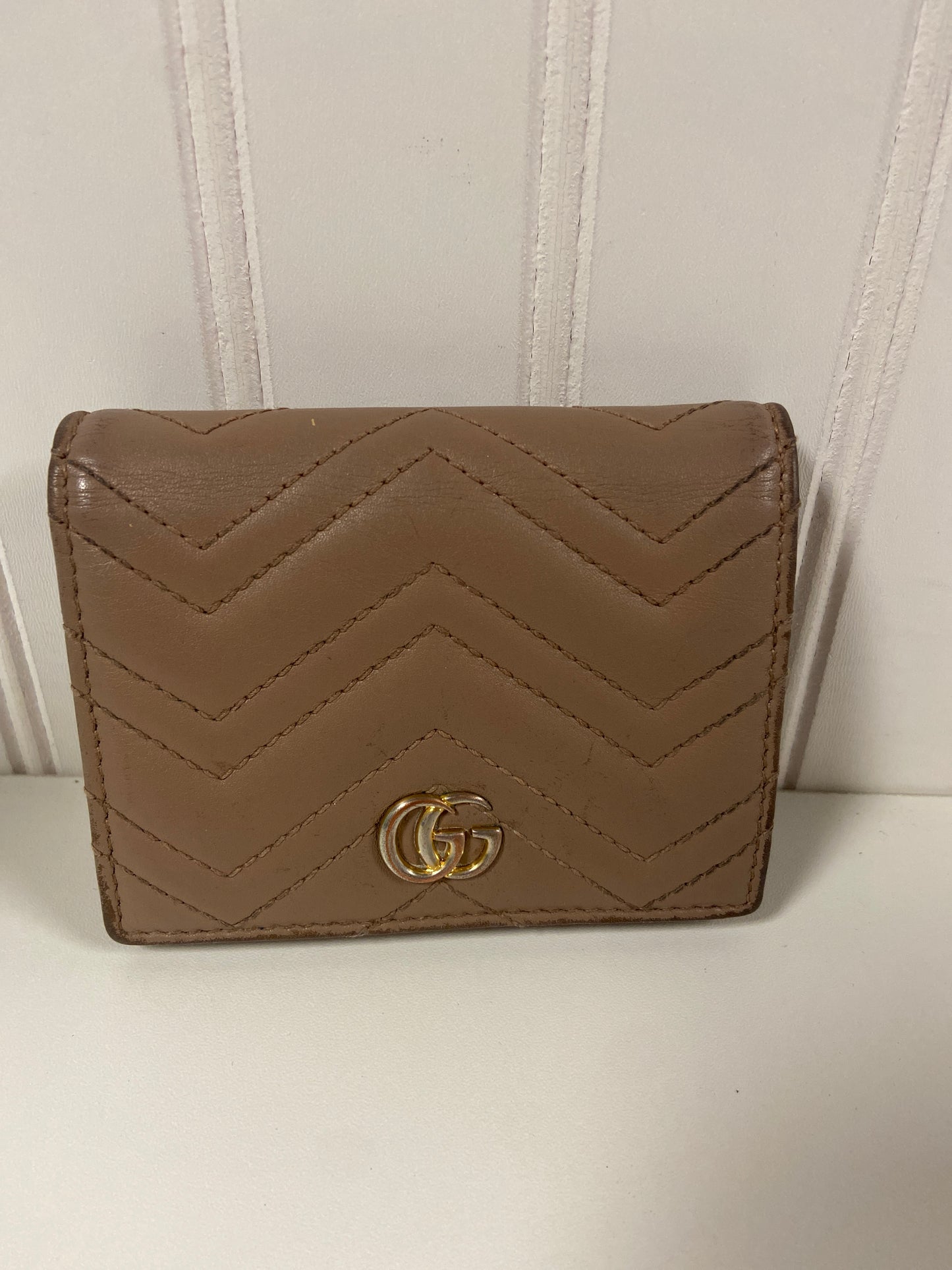 Wallet Luxury Designer By Gucci, Size: Small