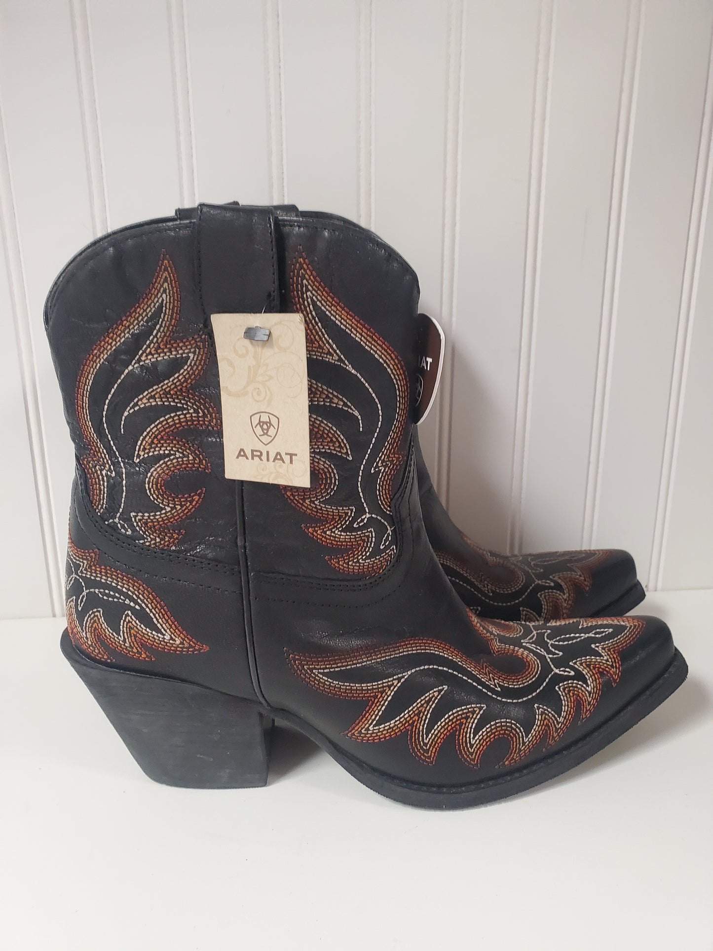 Boots Western By Ariat In Black, Size: 10