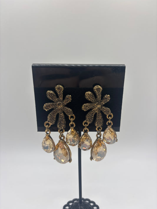 Earrings Statement By Clothes Mentor, Size: 1