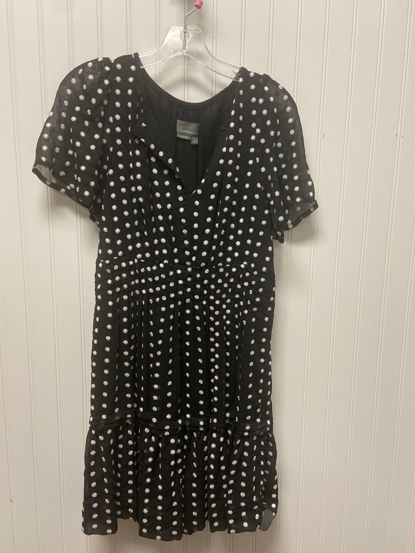 Dress Casual Short By Anthropologie In Polkadot Pattern, Size: M