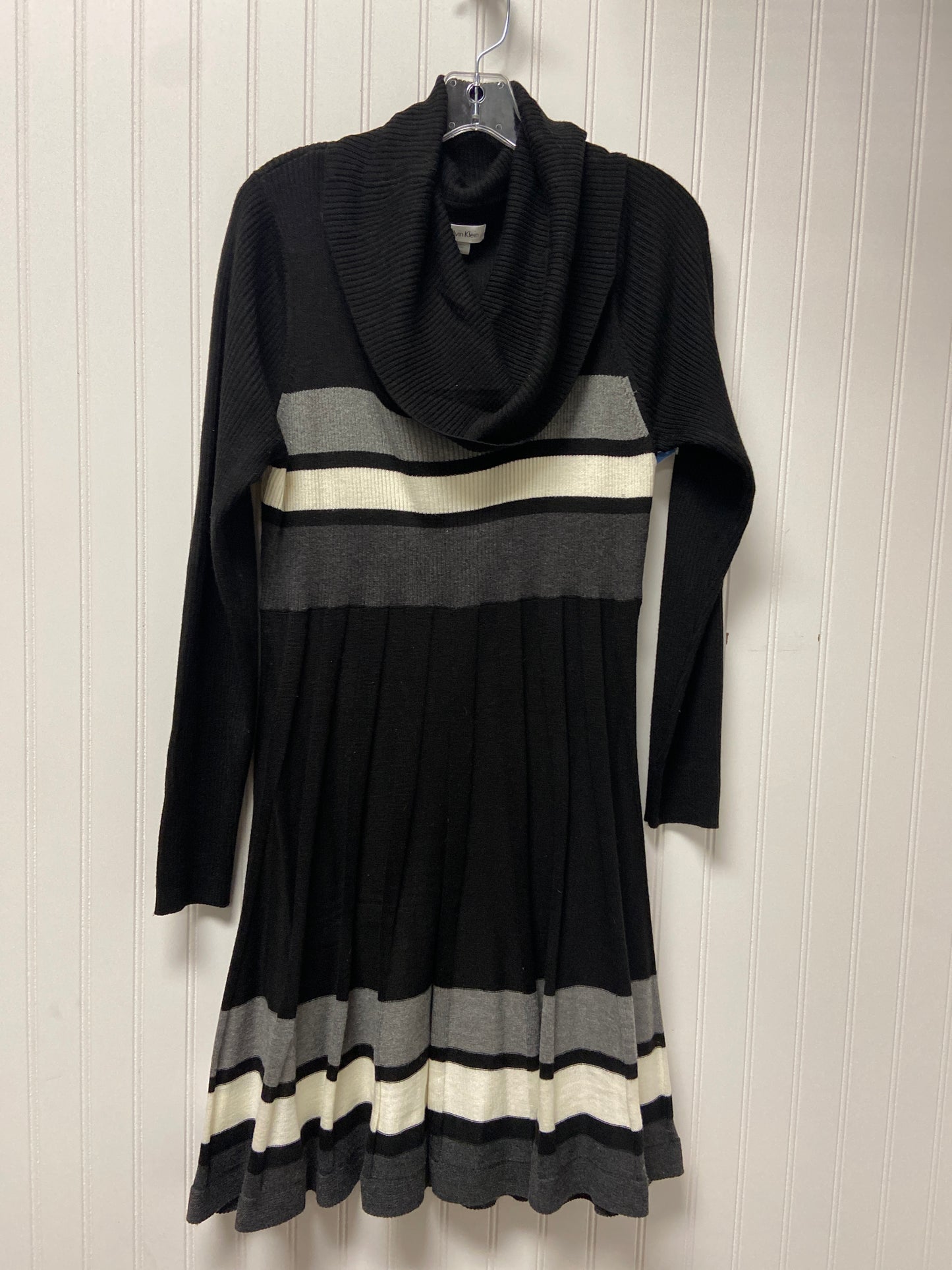 Dress Sweater By Calvin Klein In Black & White, Size: Xl