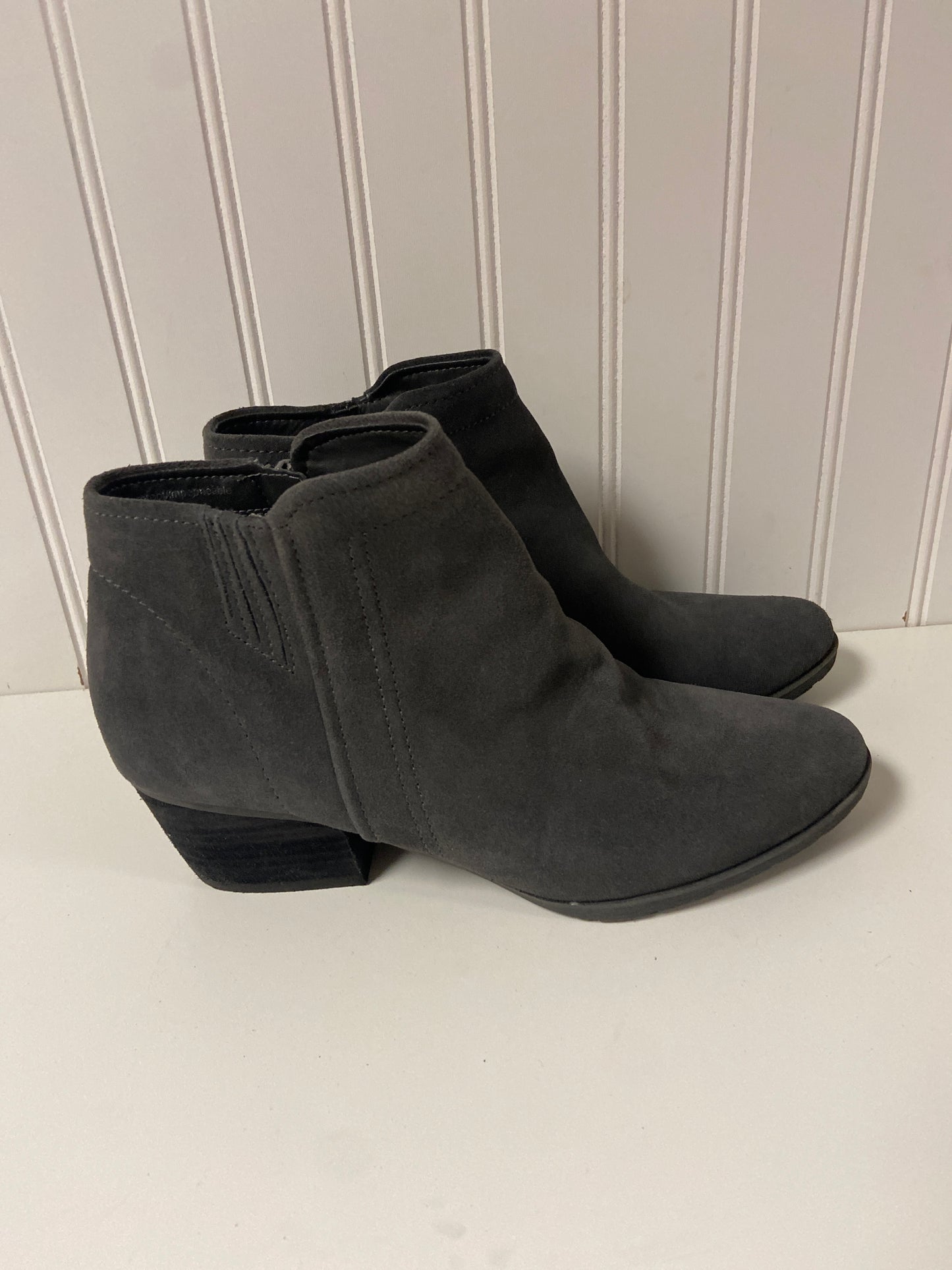 Boots Ankle Heels By Blondo In Grey, Size: 8