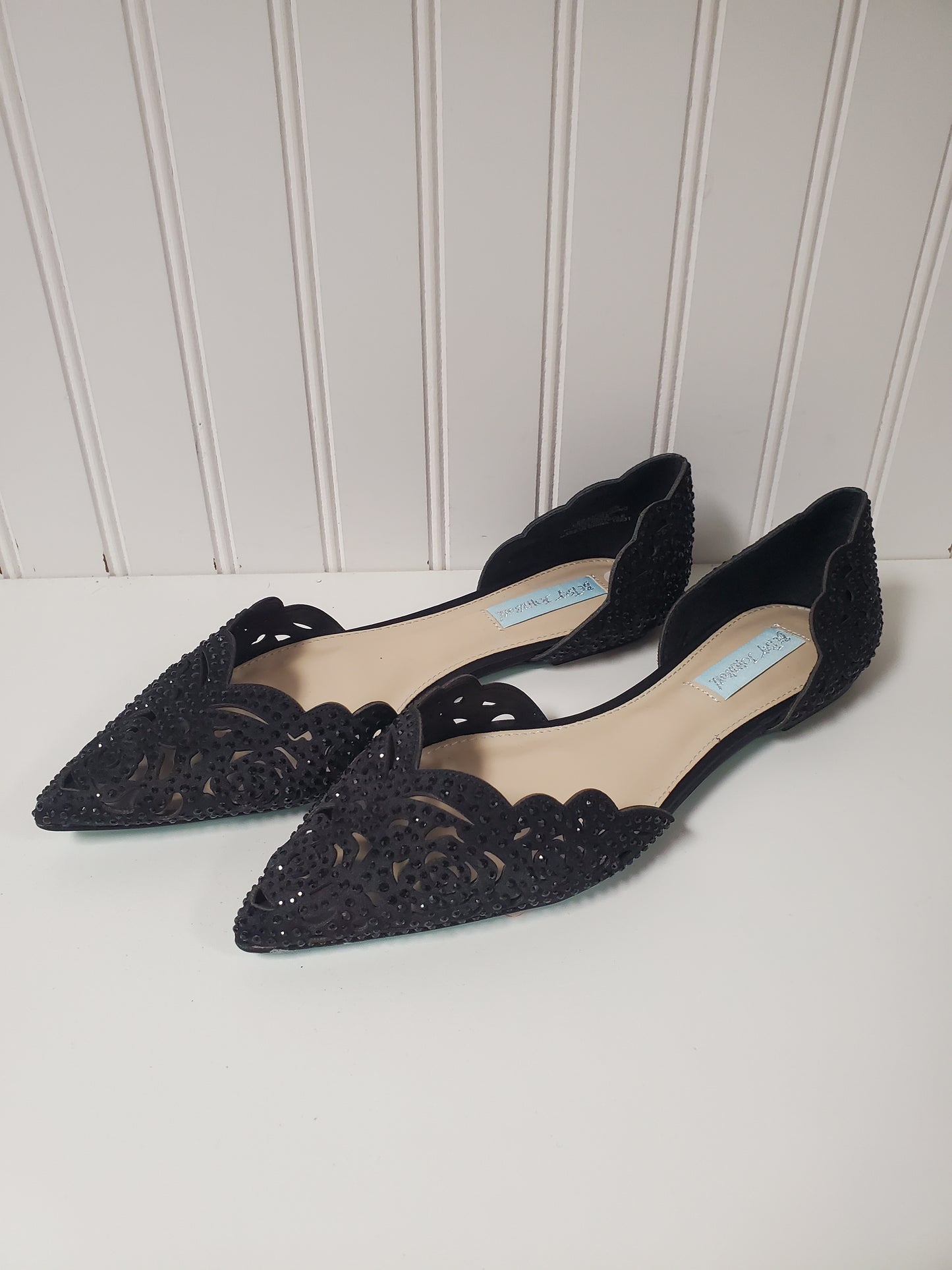 Shoes Flats By Betsey Johnson In Black, Size: 9