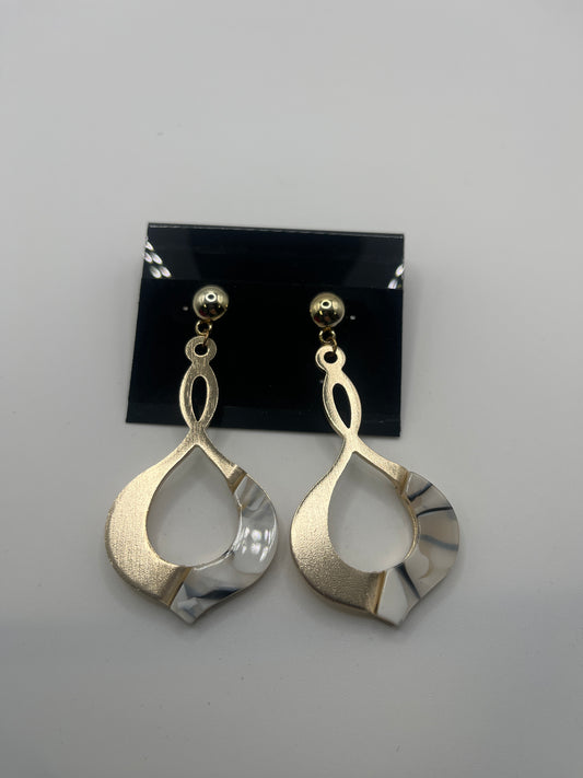 Earrings Dangle/drop By Clothes Mentor, Size: 1