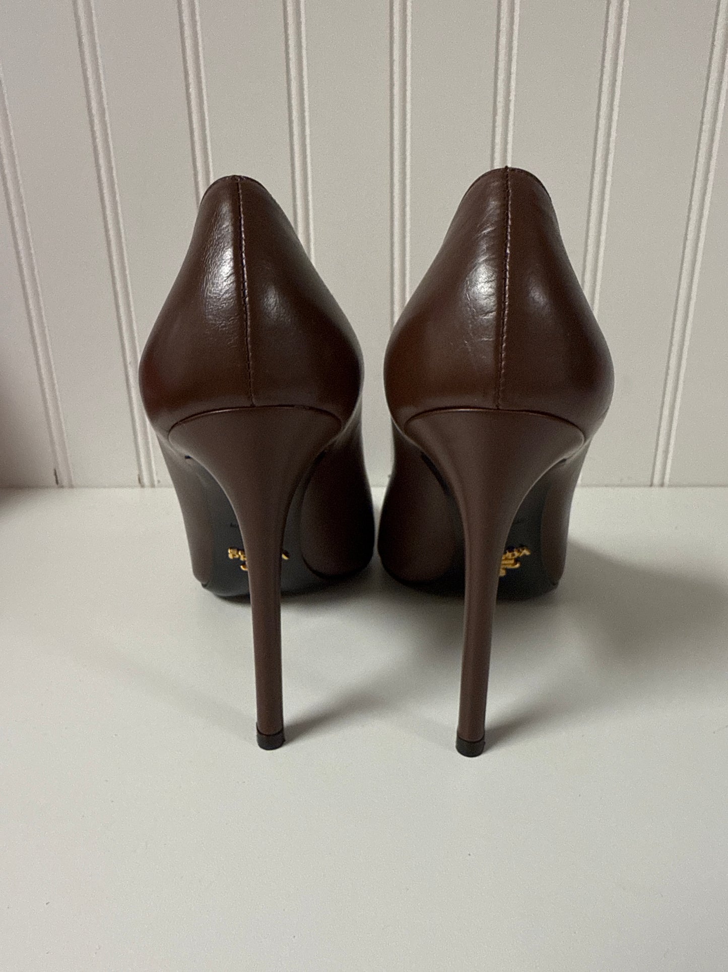 Shoes Luxury Designer By Prada  Size: 6.5